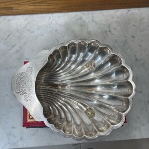 1950s Barker Brothers Silver Plated Shell Dish With Crest Made in England